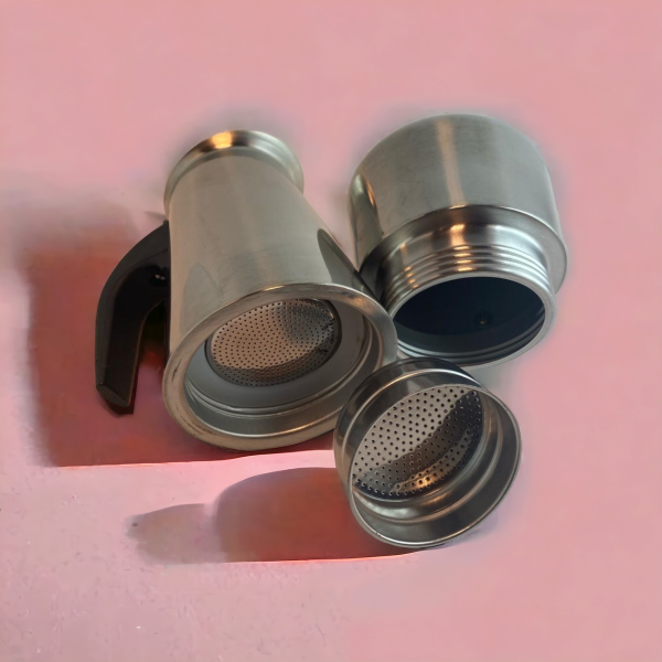 Cafetera para  6 Tasas de cafés - Kaffeemaschine für 6 Tassen.